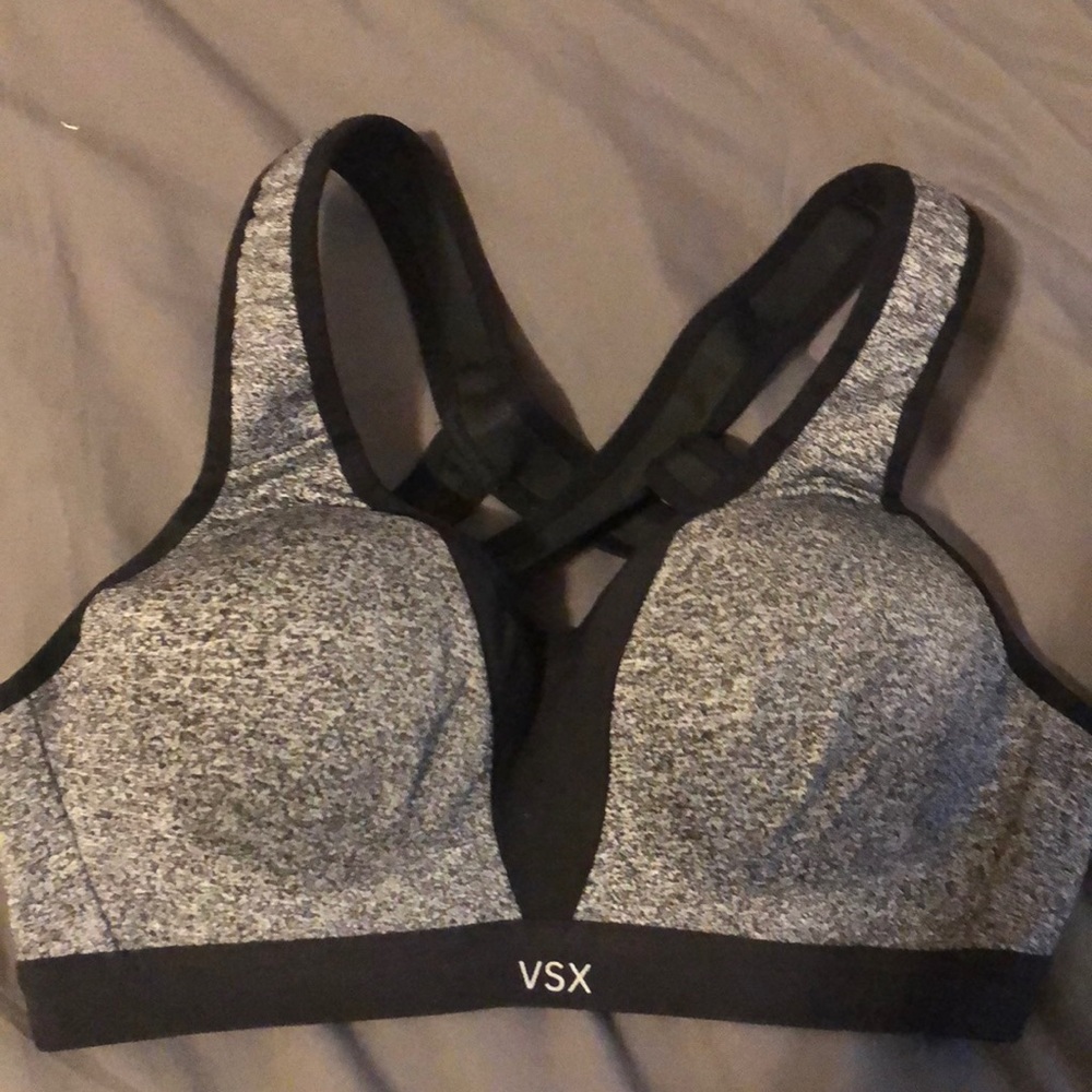 VS Sport Sports Bra - Maximum Support